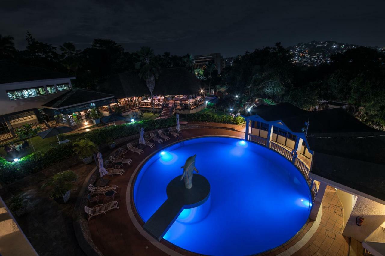 Dolphin Suites Kampala Eksteriør bilde